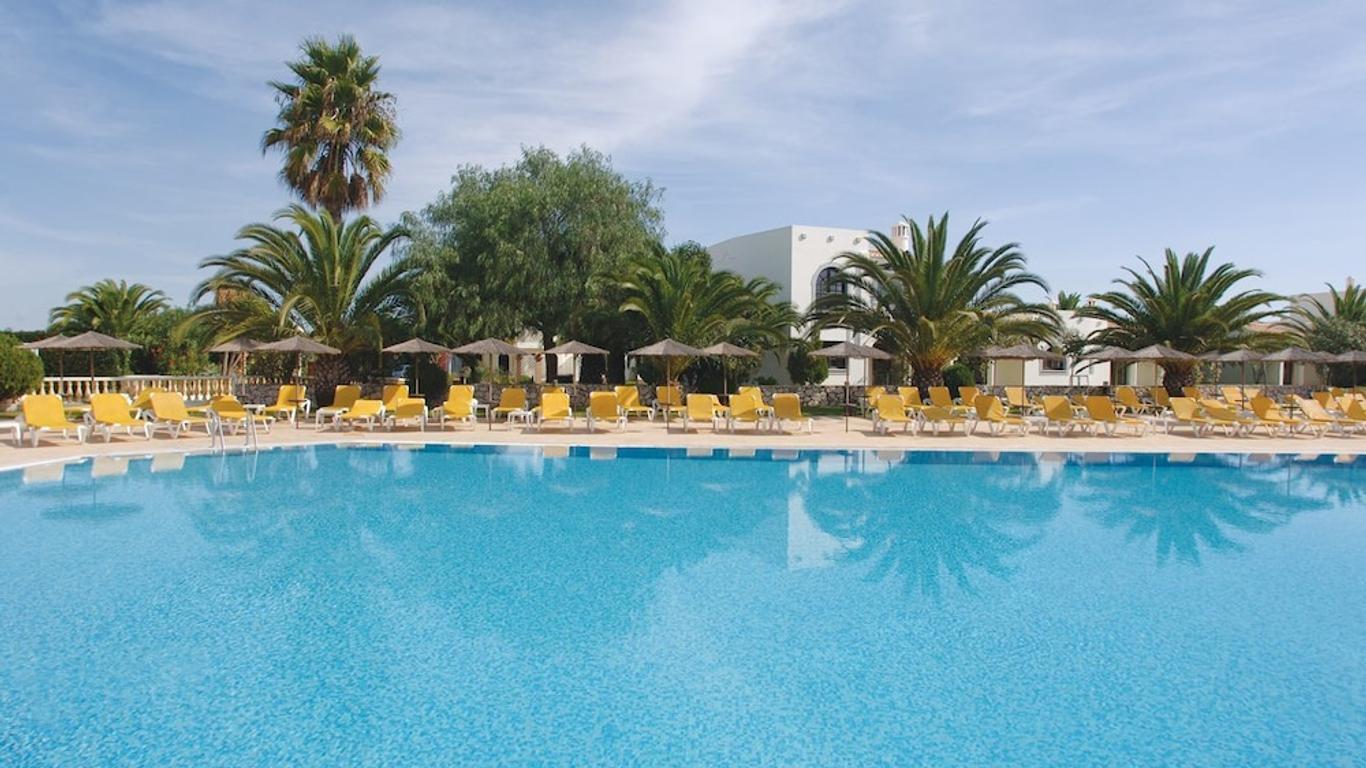 Colina Village Resort