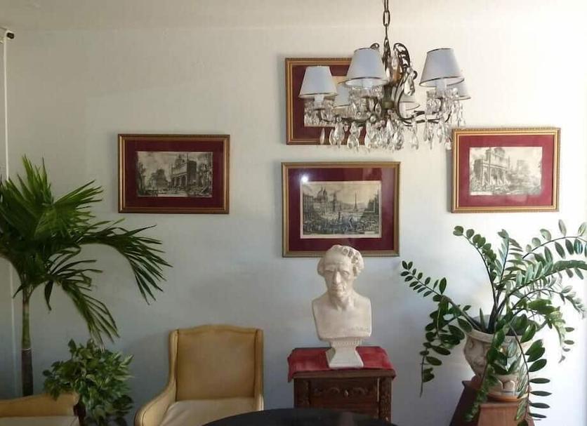 Comodidade do quarto Foto