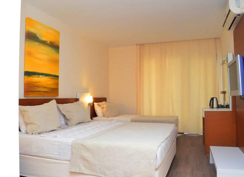 Quarto Foto