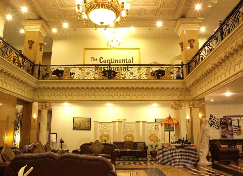 Hall Foto