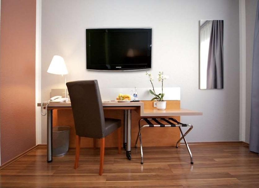 Comodidade do quarto Foto