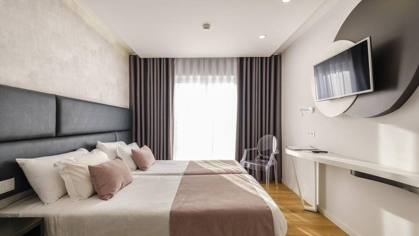 Hotel Rosa Mística by Umbral
