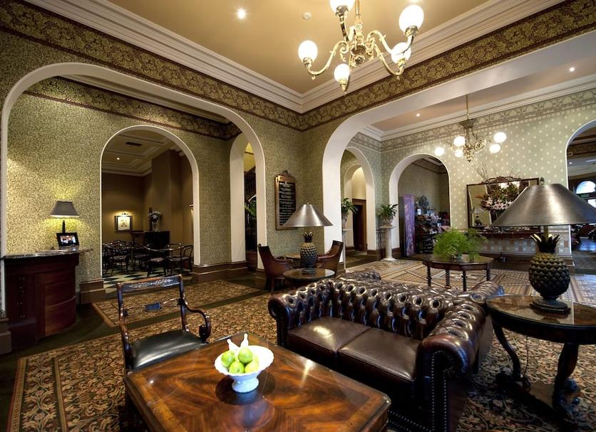 Hall Foto