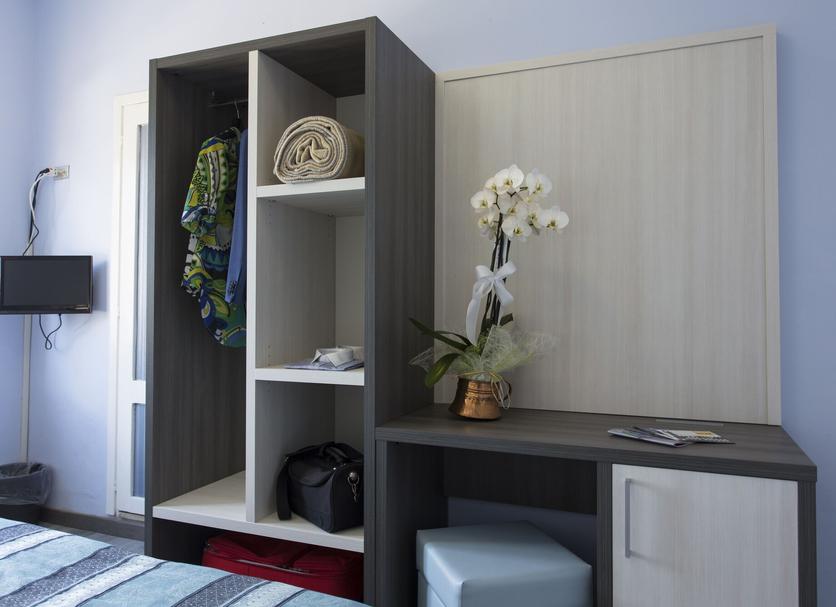 Comodidade do quarto Foto