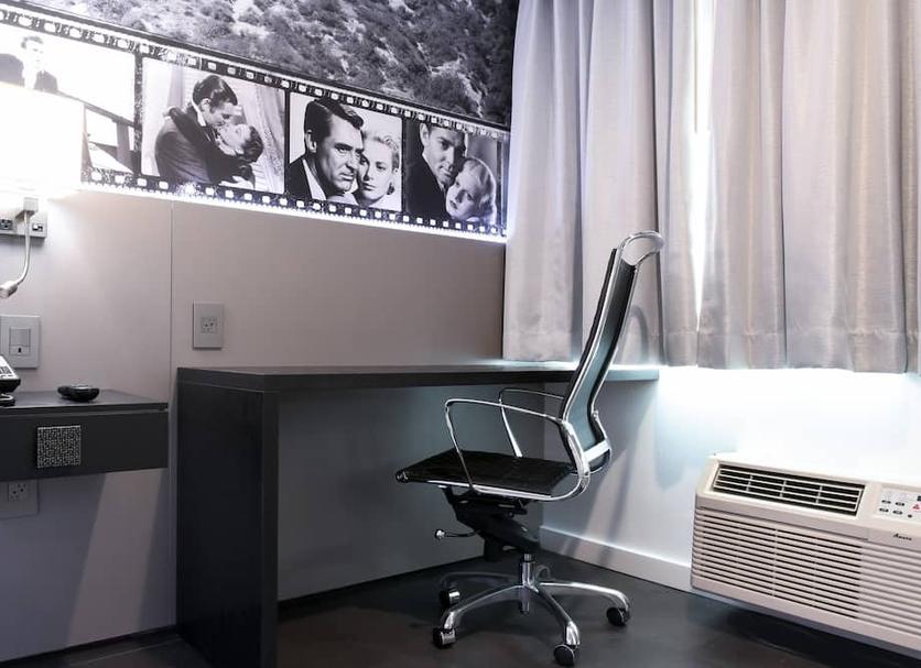 Comodidade do quarto Foto