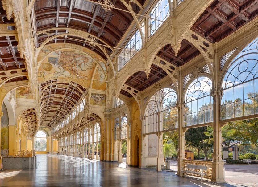 Hall Foto