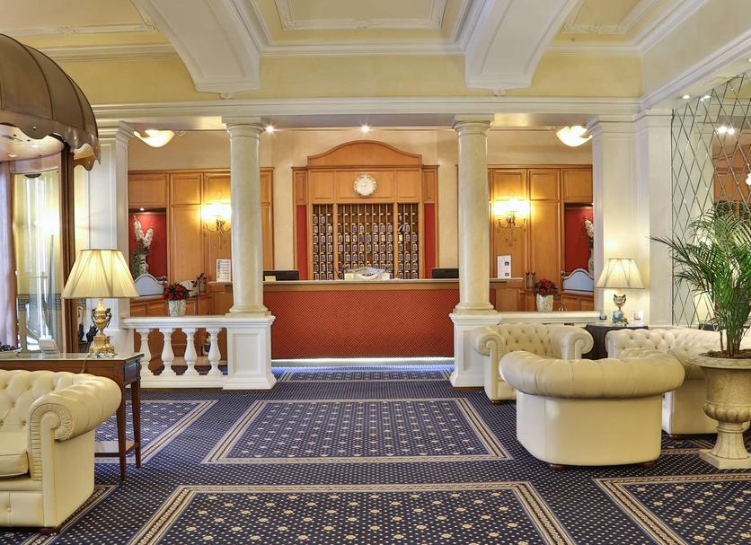 Hall Foto