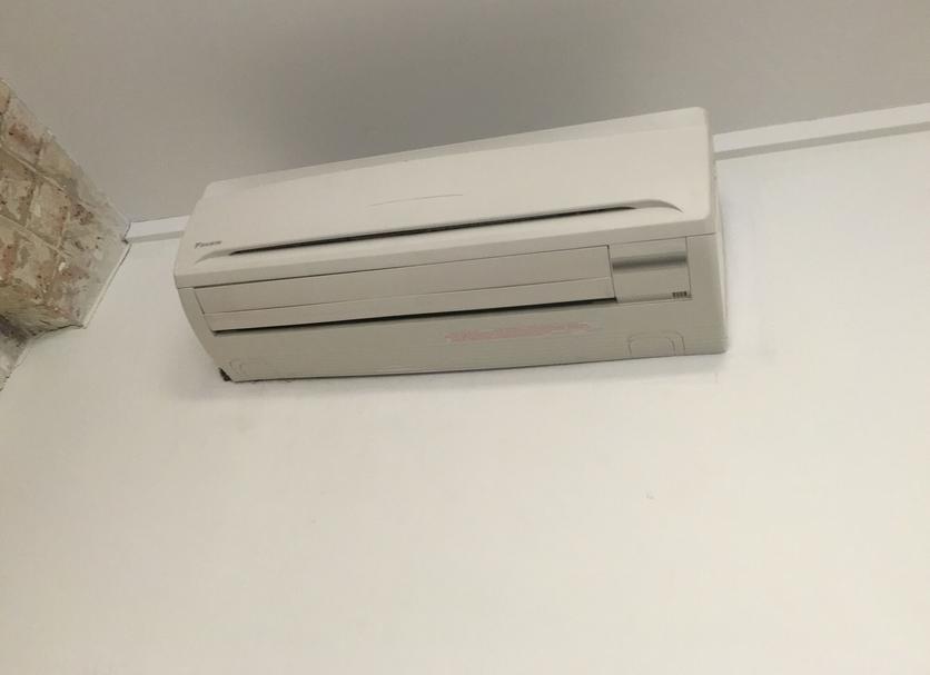 Comodidade do quarto Foto