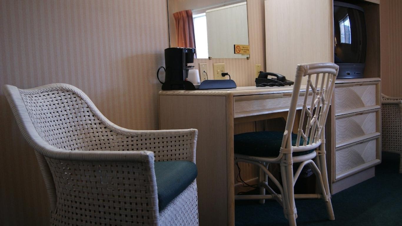 Meadow Court Inn - Ithaca