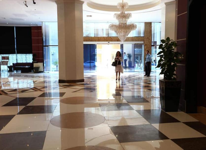Hall Foto