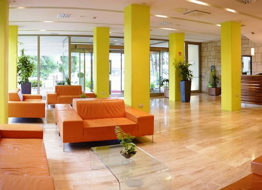 Hall Foto