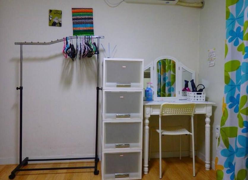 Comodidade do quarto Foto