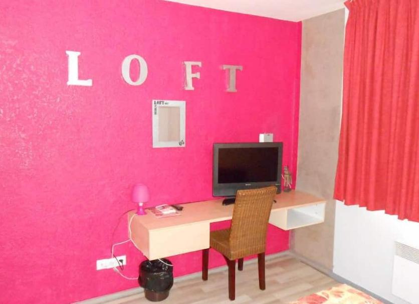Comodidade do quarto Foto