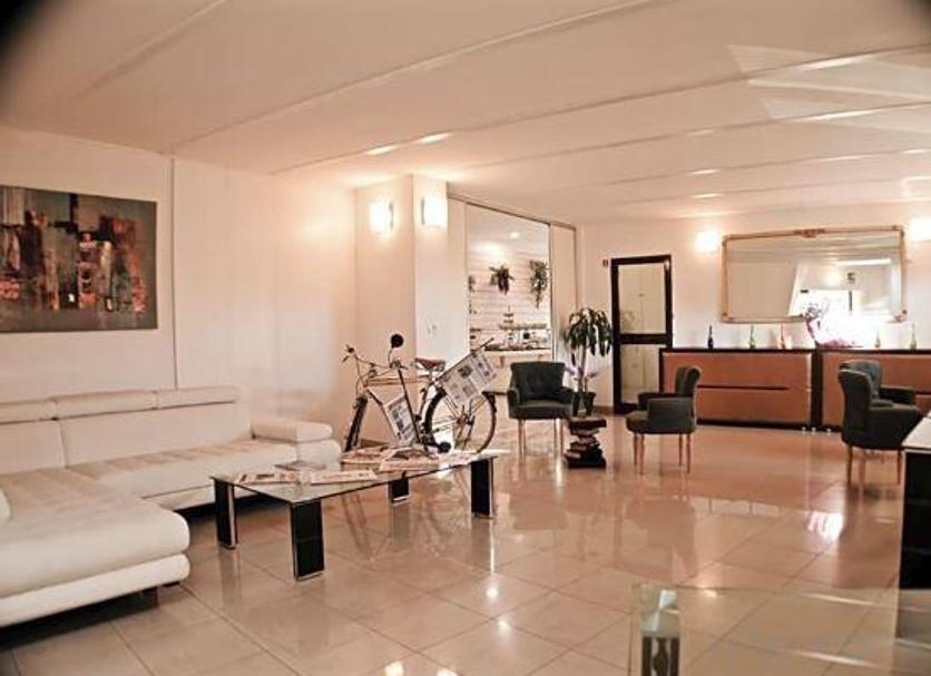 Hall Foto