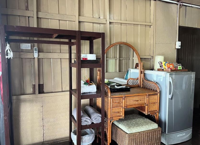 Comodidade do quarto Foto