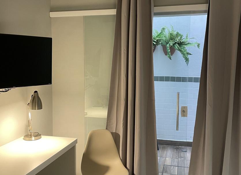 Comodidade do quarto Foto