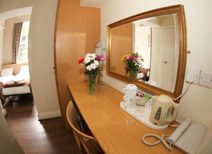 Comodidade do quarto Foto