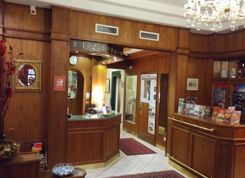 Hall Foto