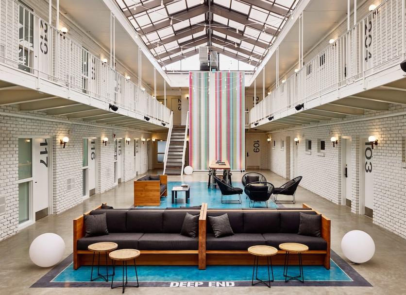 Hall Foto