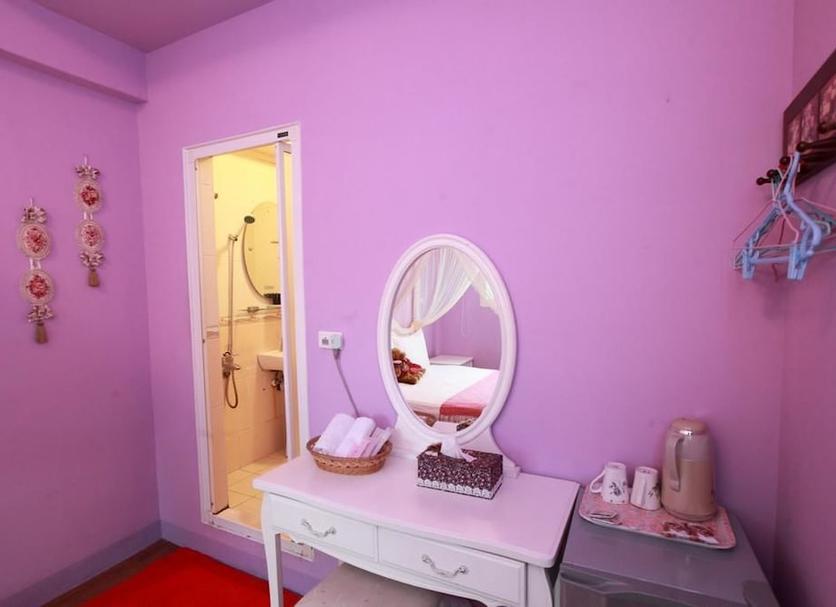 Comodidade do quarto Foto