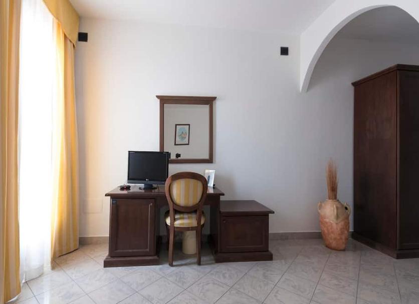 Comodidade do quarto Foto