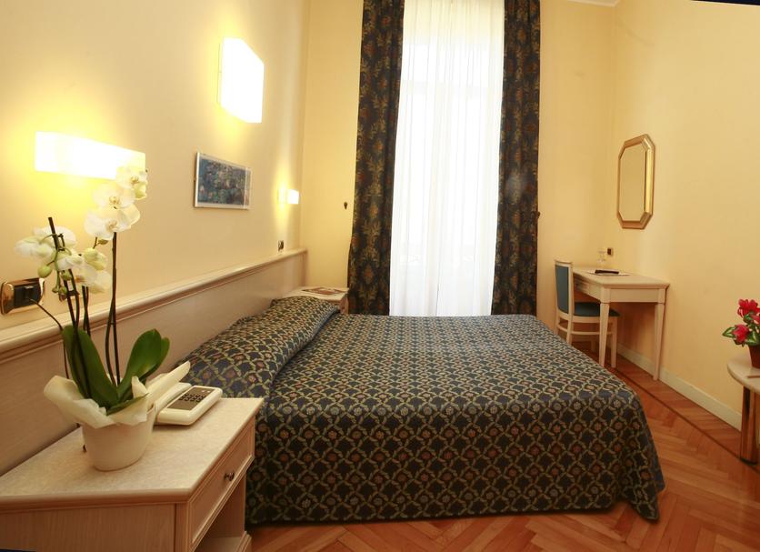 Quarto Foto