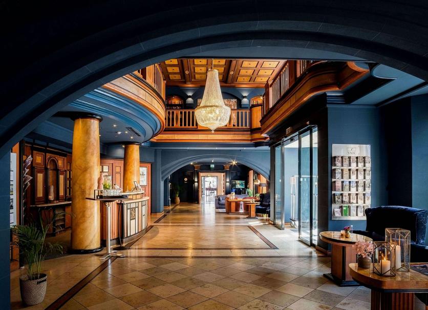 Hall Foto