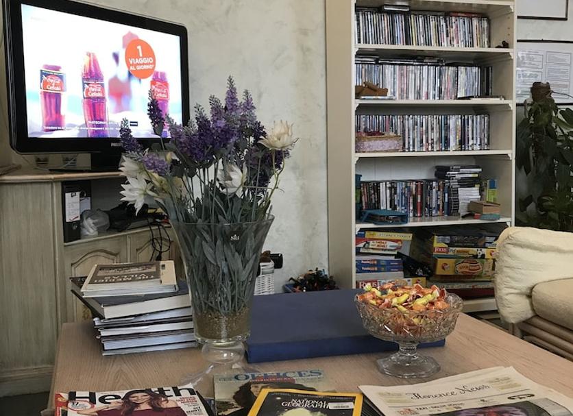 Comodidade do quarto Foto