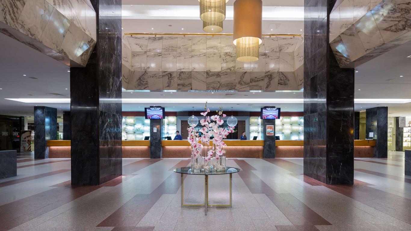 Cosmos Saint Petersburg Pribaltiyskaya Hotel