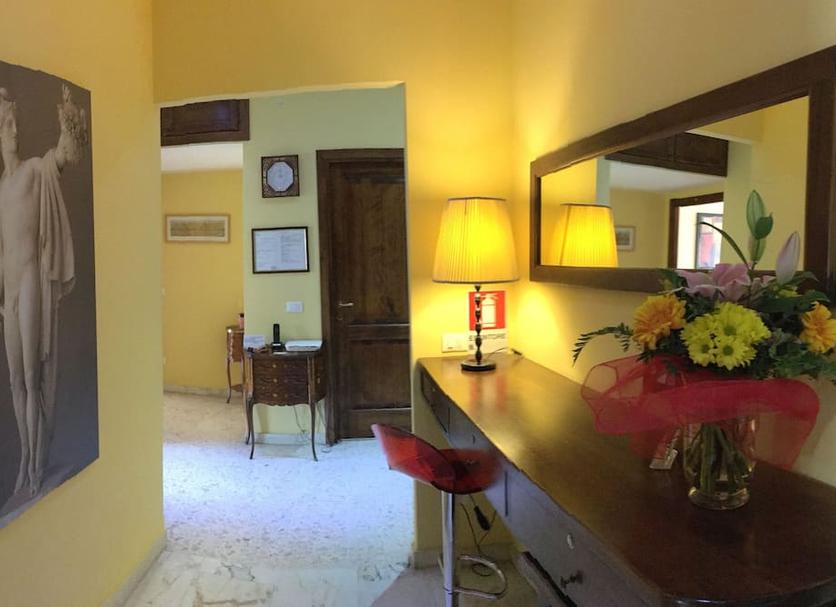 Comodidade do quarto Foto
