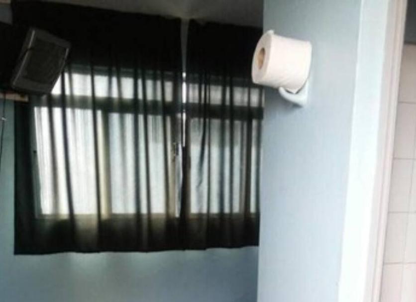 Comodidade do quarto Foto