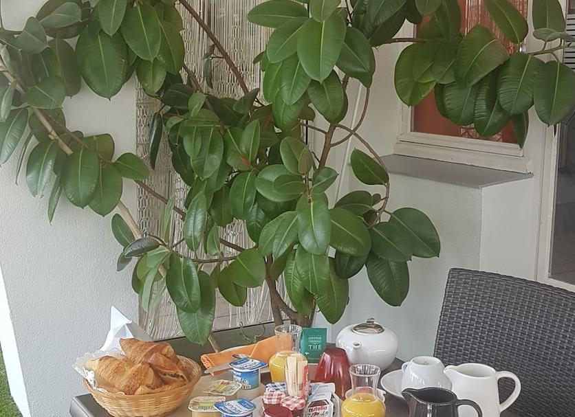 Comodidade do quarto Foto