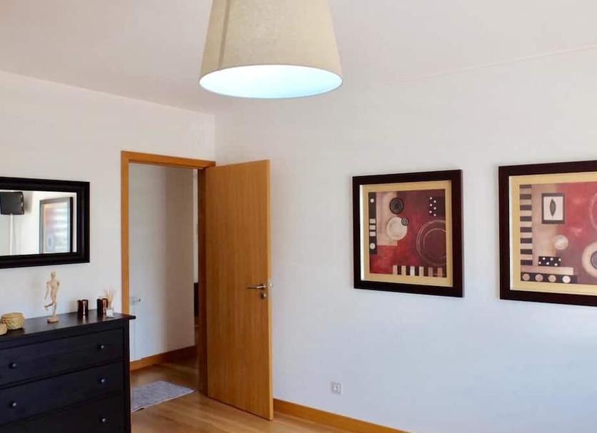 Comodidade do quarto Foto