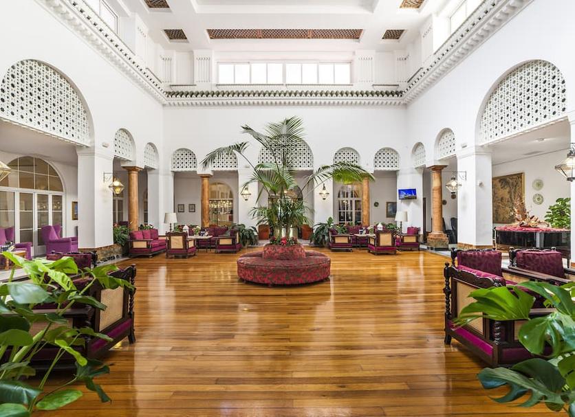 Hall Foto