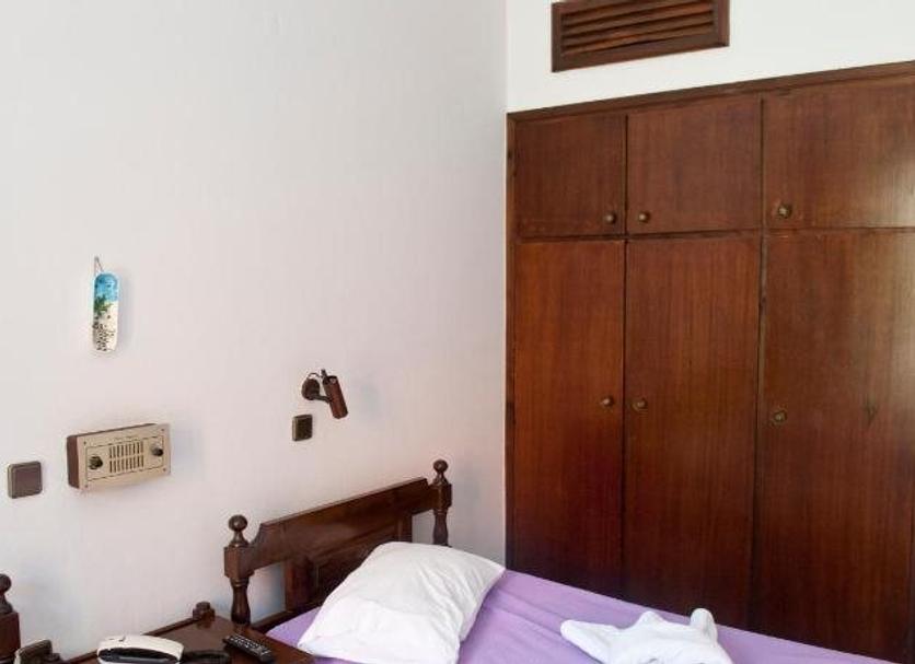 Comodidade do quarto Foto