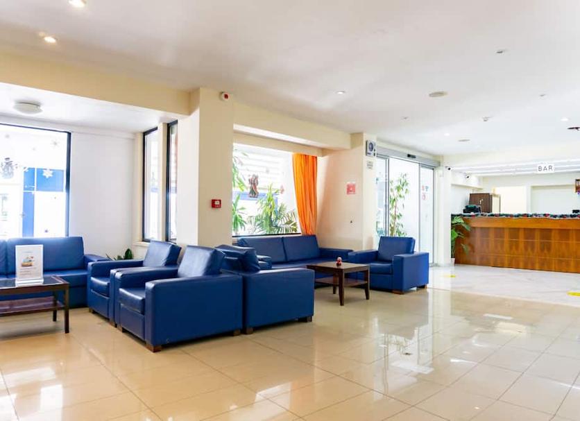 Hall Foto
