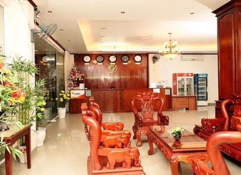 Hall Foto