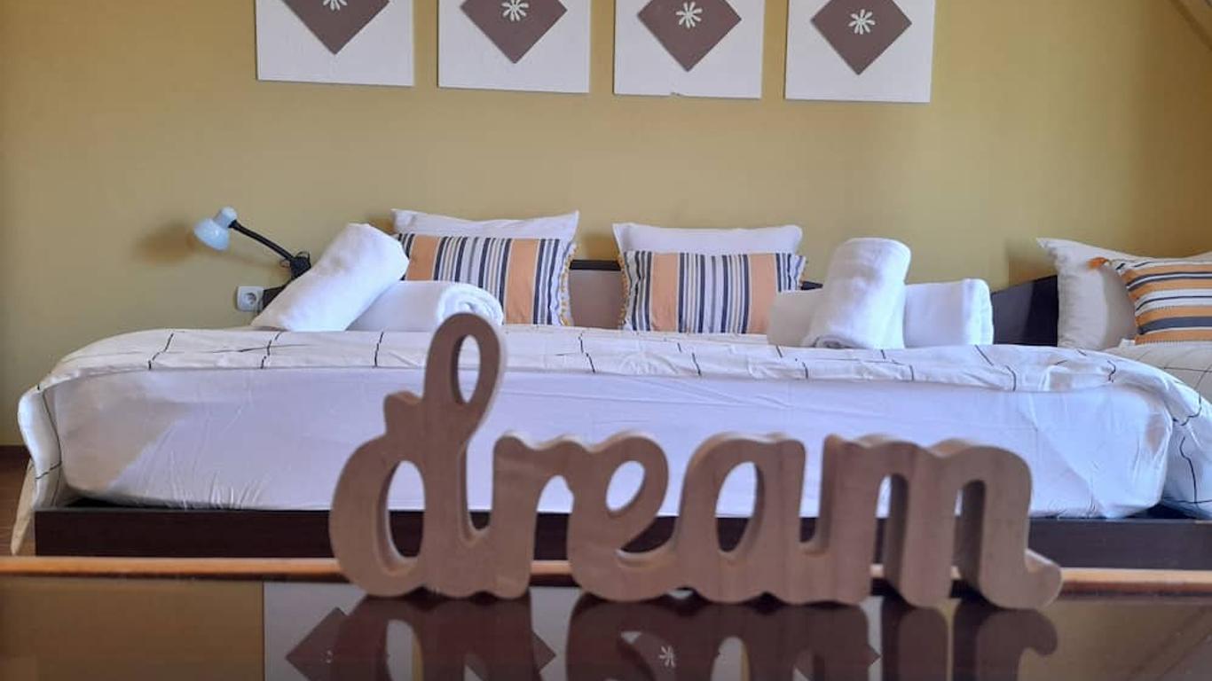 Cosy apartments and spectacular rooms Fotiadis