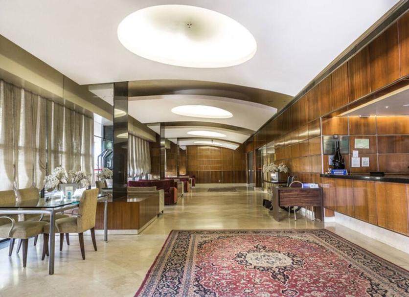 Hall Foto