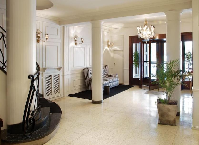Hall Foto