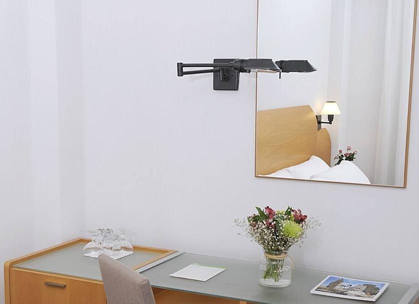 Comodidade do quarto Foto
