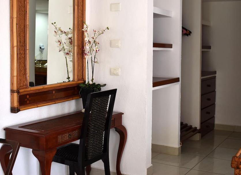 Comodidade do quarto Foto