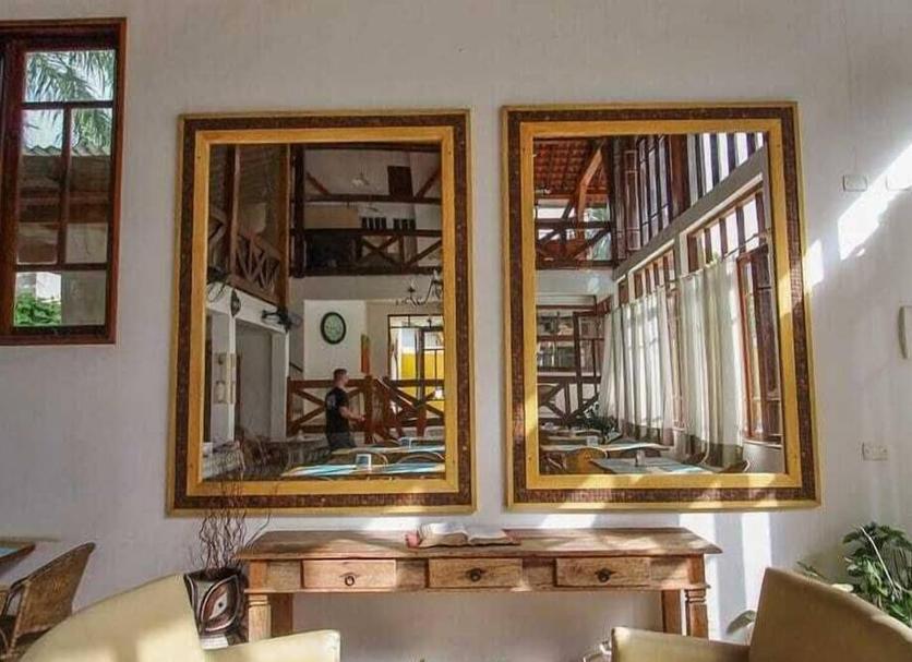 Comodidade do quarto Foto