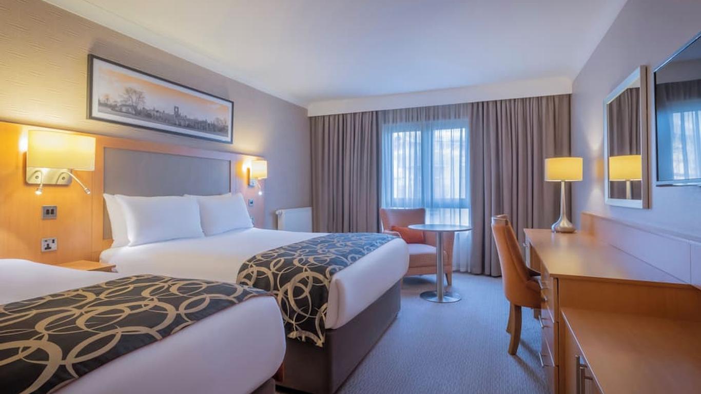 Clayton Hotel, Leeds