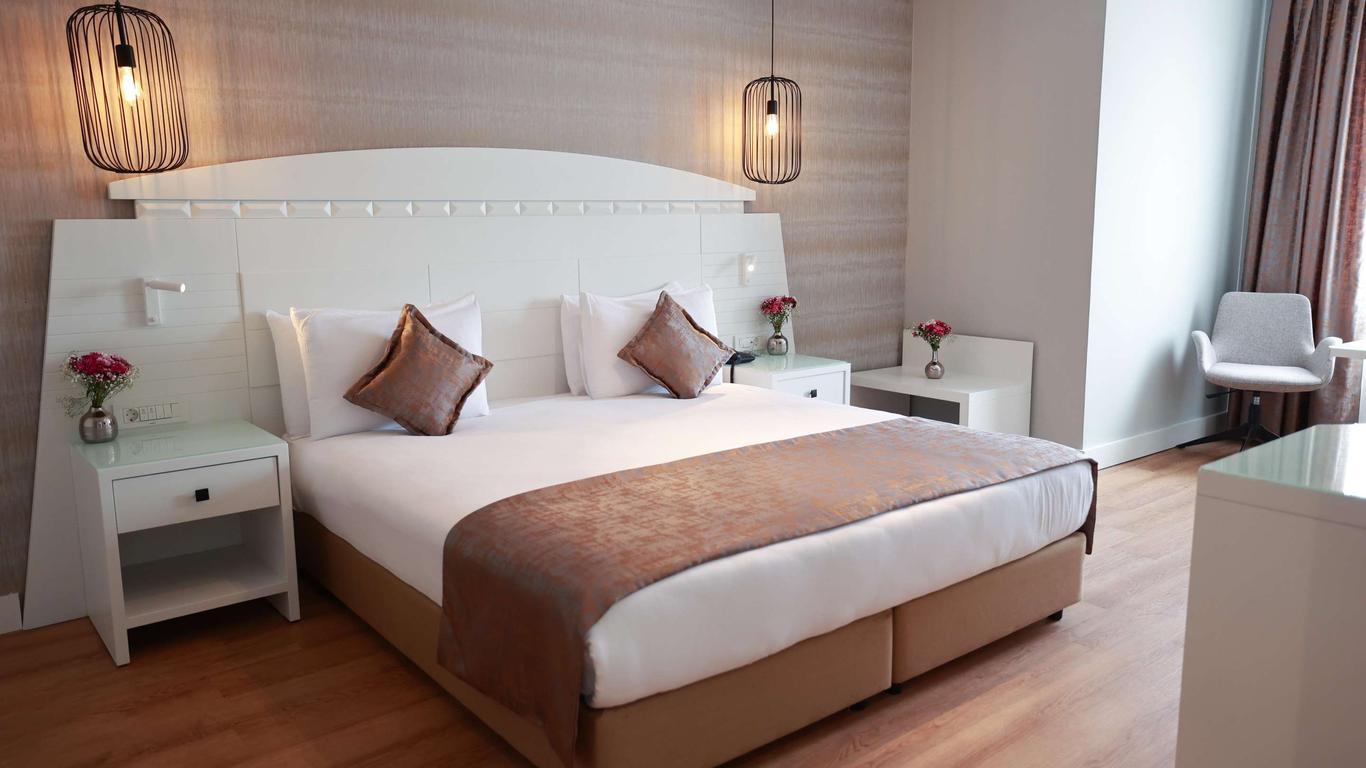 Nova Plaza Orion Hotel