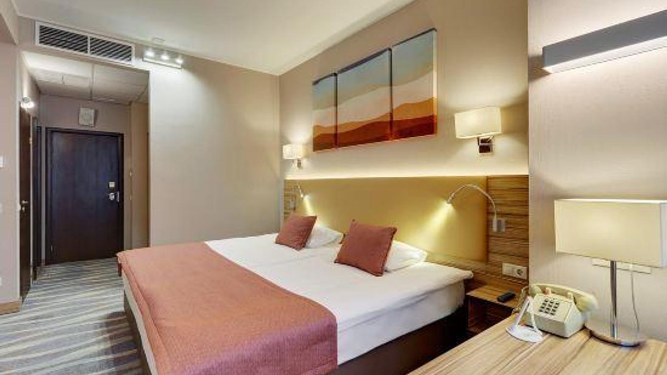 Repino Cronwell Park Hotel & Spa