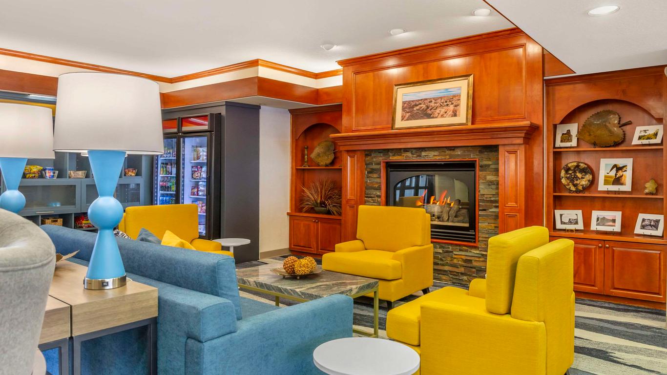 Comfort Inn and Suites Rapid City near Mt Rushmore