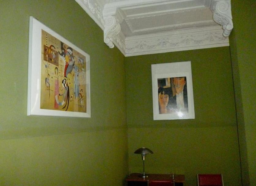 Comodidade do quarto Foto