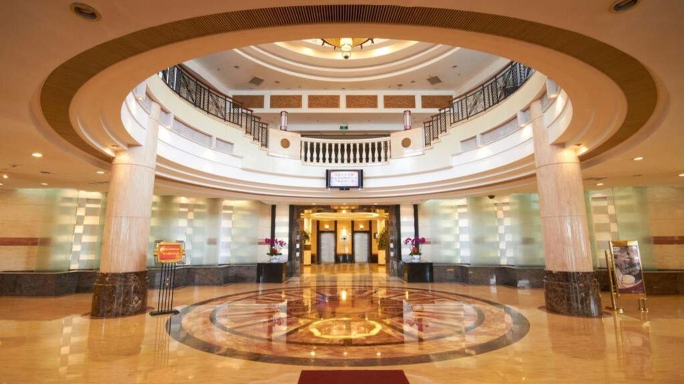 The Center Grand Hotel