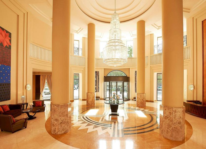 Hall Foto